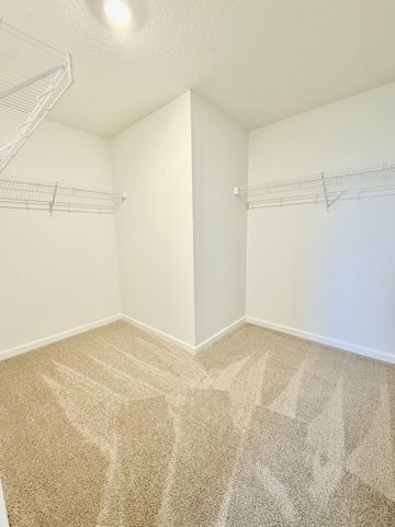 586 Salisbury Circle, Fort Pierce, FL 34982