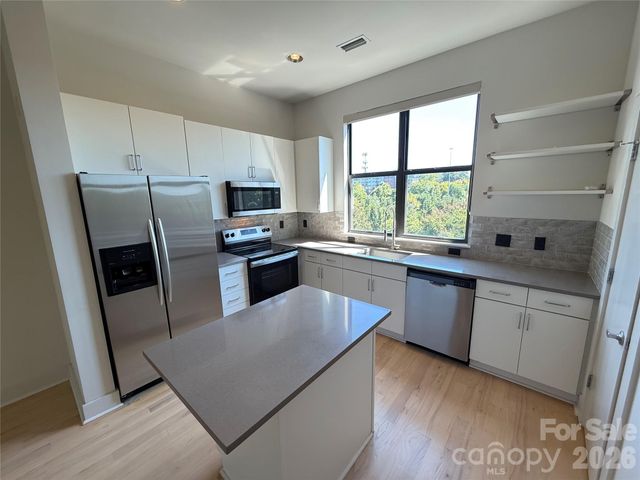 542 N Mcdowell Street, Charlotte, NC 28204