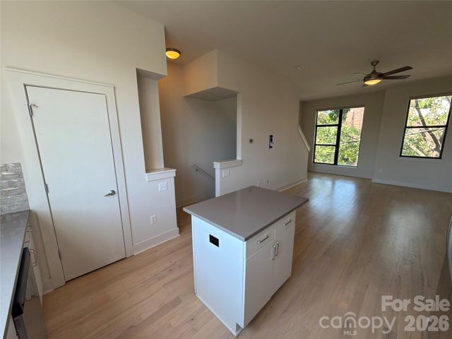 542 N Mcdowell Street, Charlotte, NC 28204