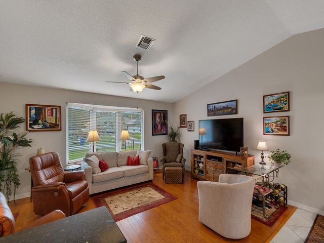 425 Bywood Avenue, Sebastian, FL 32958