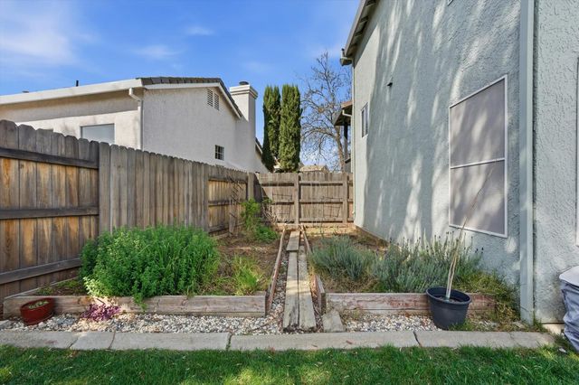 509 Hydrangea Ct, Roseville, CA 95747