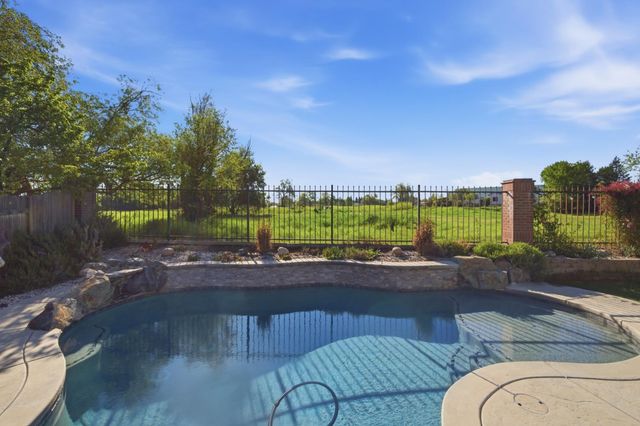 509 Hydrangea Ct, Roseville, CA 95747