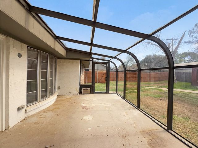 5310 Firewood Drive, Arlington, TX 76016