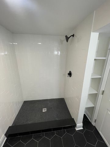 654 W 111th Street, Chicago, IL 60628