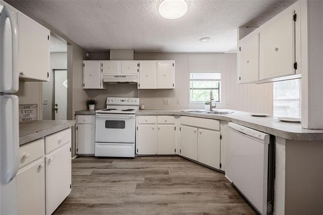 5106 MEADOW GROVE TRAIL, Lakeland, FL 33810
