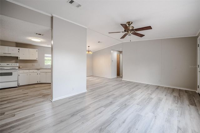 5106 MEADOW GROVE TRAIL, Lakeland, FL 33810