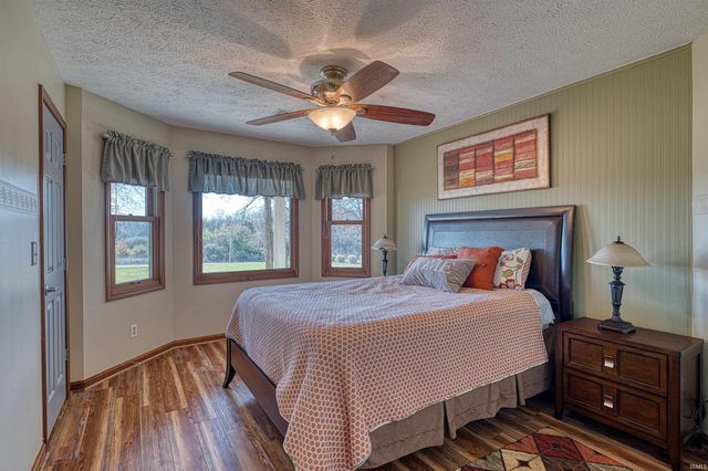 1722 W New Hope Road, Boonville, IN 47601