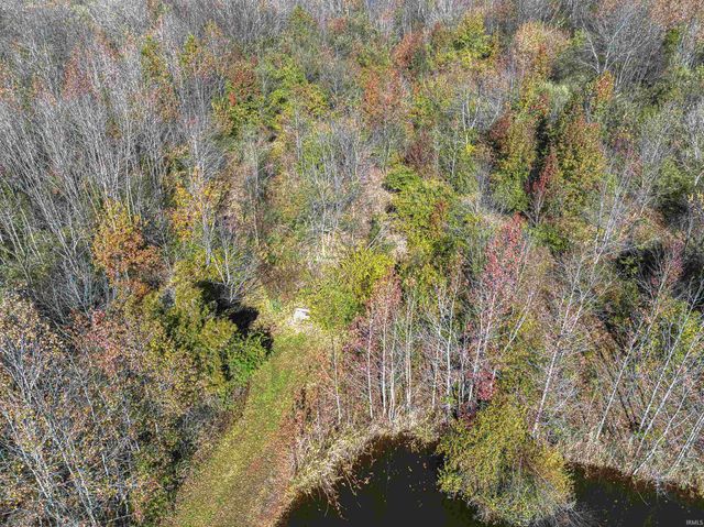 1722 W New Hope Road, Boonville, IN 47601