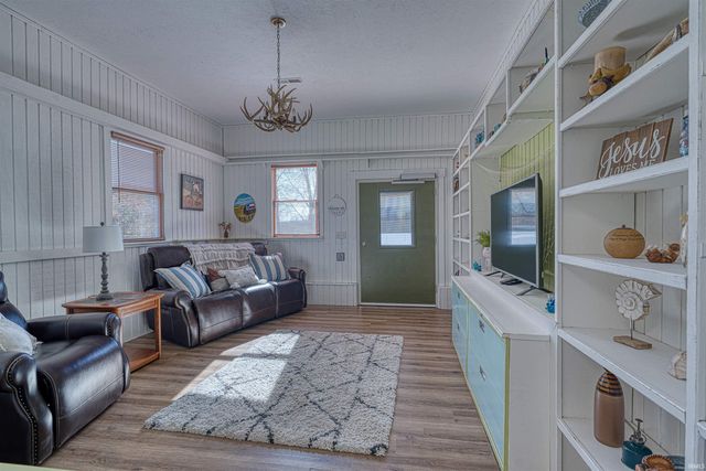 1722 W New Hope Road, Boonville, IN 47601