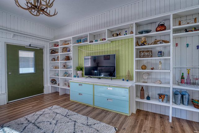 1722 W New Hope Road, Boonville, IN 47601