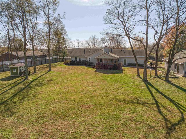 1722 W New Hope Road, Boonville, IN 47601