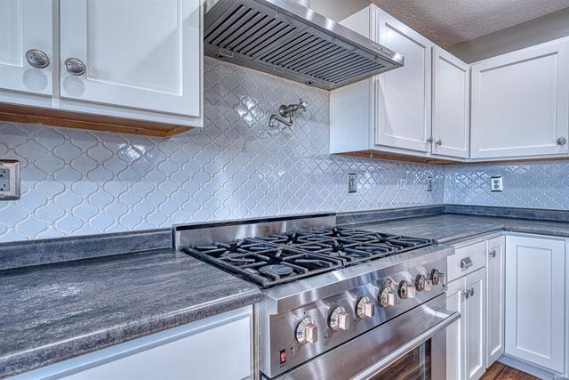 1722 W New Hope Road, Boonville, IN 47601