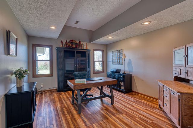 1722 W New Hope Road, Boonville, IN 47601