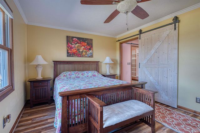 1722 W New Hope Road, Boonville, IN 47601