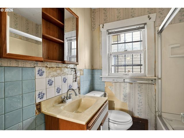 6923 N WILLIAMS Ave, Portland, OR 97217