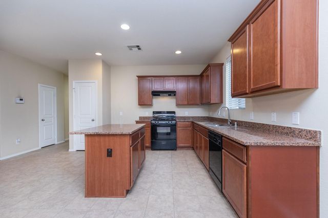 1110 Larkfield Drive, Rosenberg, TX 77469