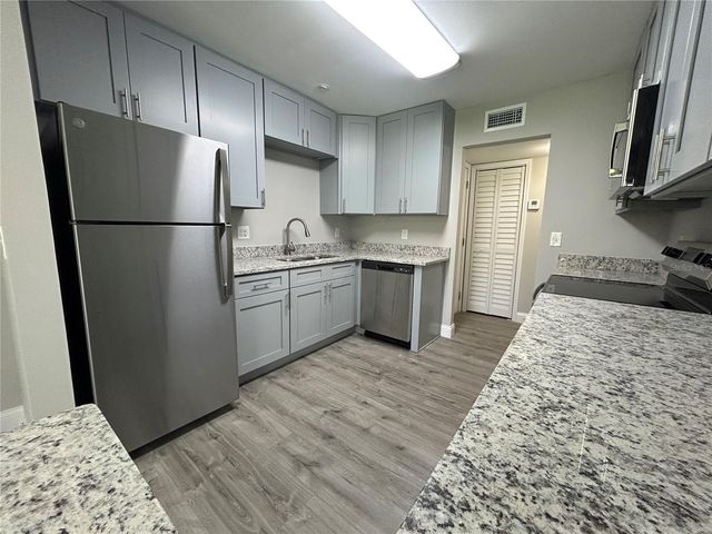 4403 S SEMORAN BOULEVARD 5, Orlando, FL 32822