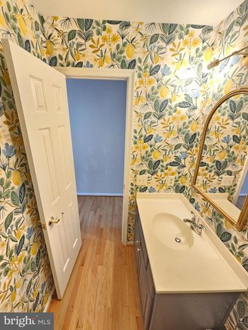 11321 CLASSICAL LN, Silver Spring, MD 20901