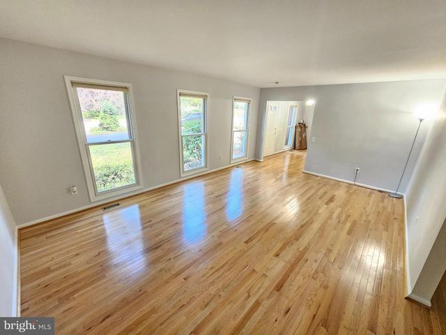 11321 CLASSICAL LN, Silver Spring, MD 20901