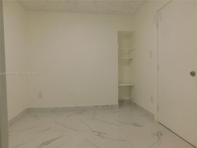 2230 NW 58th St B, Miami, FL 33142