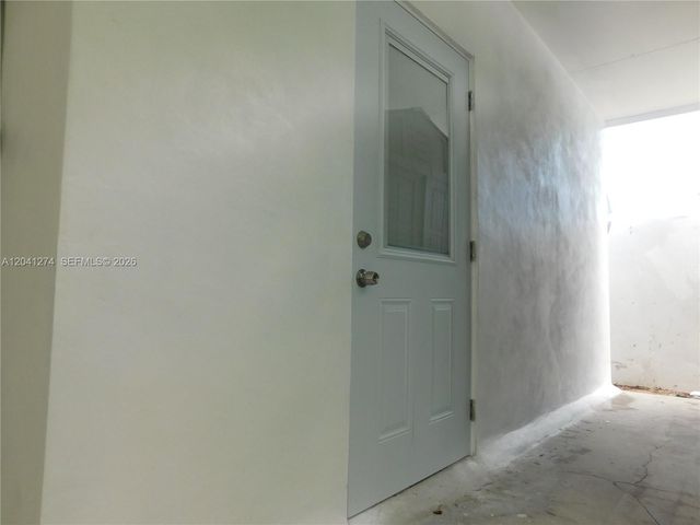 2230 NW 58th St B, Miami, FL 33142