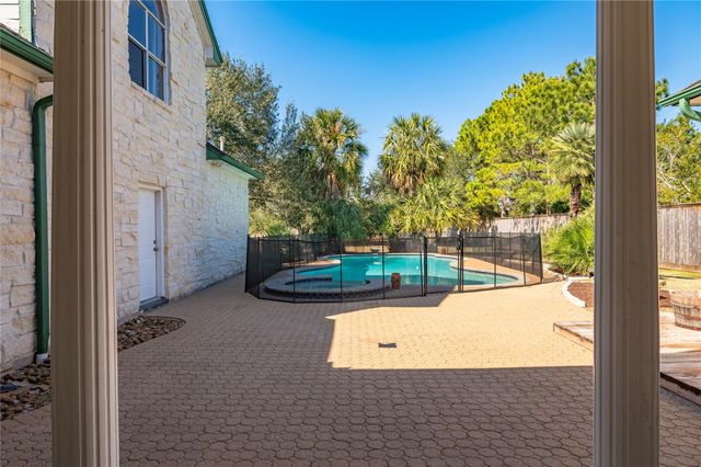 204 Leisure Lane, Friendswood, TX 77546