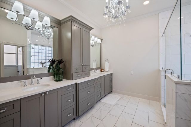 204 Leisure Lane, Friendswood, TX 77546