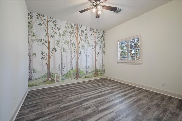 204 Leisure Lane, Friendswood, TX 77546