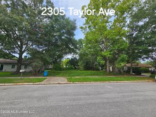 2305 Taylor Avenue, Pascagoula, MS 39567
