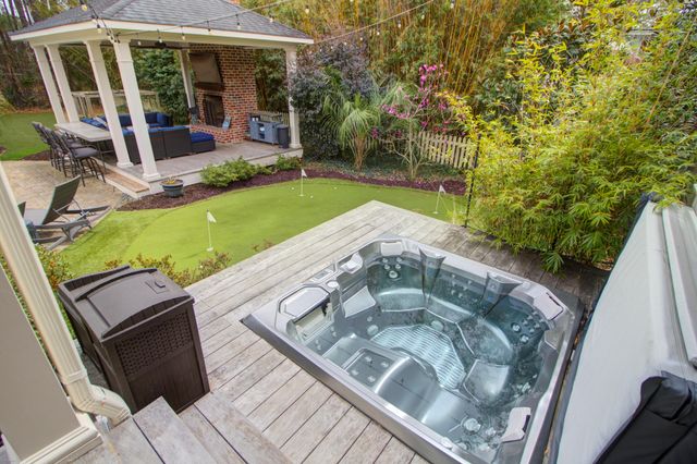 2065 Willbrook Lane, Mount Pleasant, SC 29466