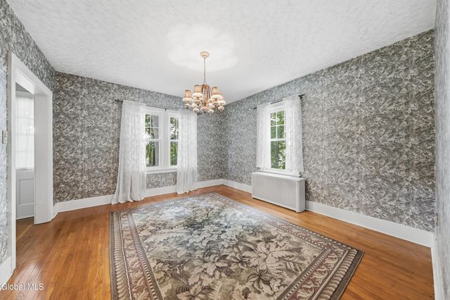 1117 Balltown Road, Niskayuna, NY 12309