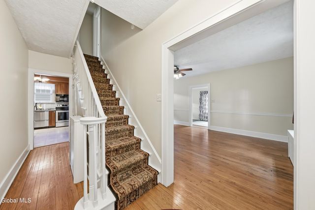 1117 Balltown Road, Niskayuna, NY 12309