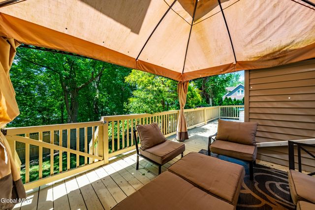 1117 Balltown Road, Niskayuna, NY 12309