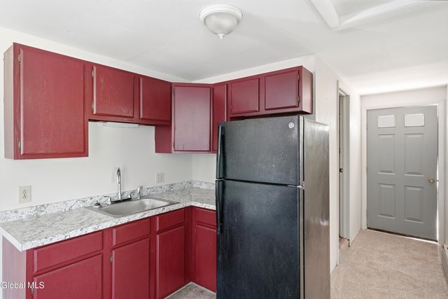 1117 Balltown Road, Niskayuna, NY 12309