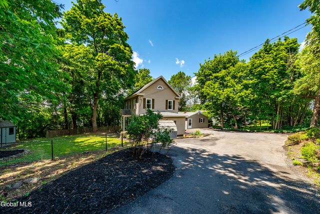 1117 Balltown Road, Niskayuna, NY 12309