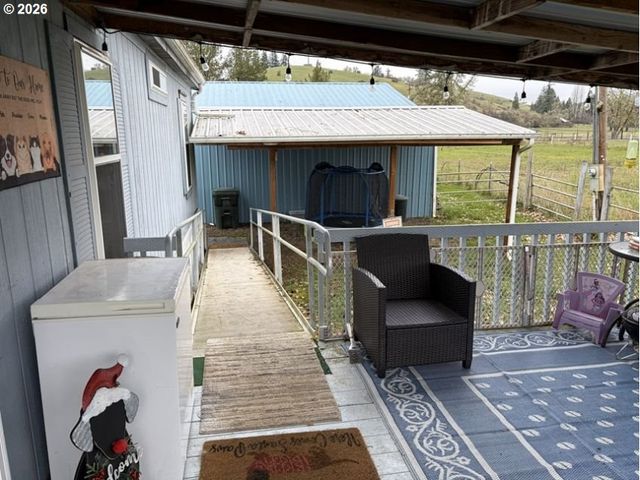 503 OLD PIONEER Rd, Sutherlin, OR 97479
