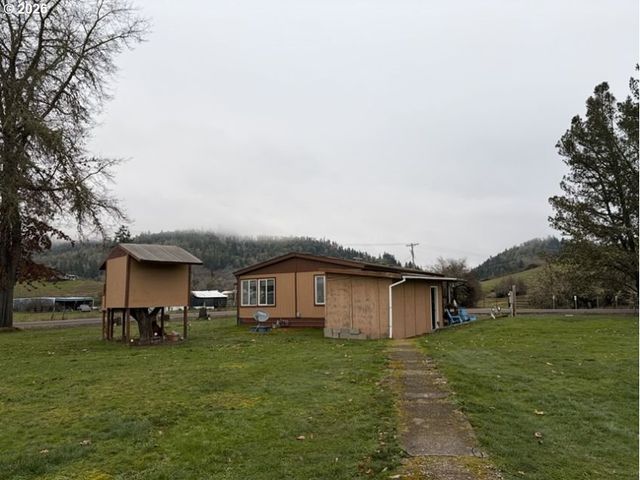 503 OLD PIONEER Rd, Sutherlin, OR 97479