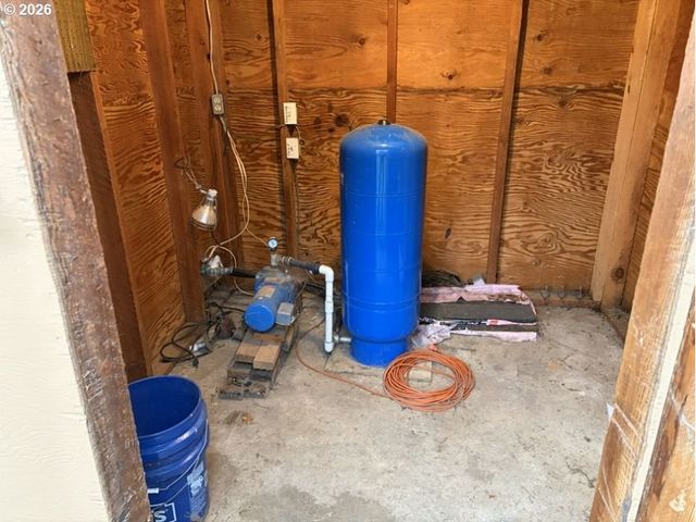 503 OLD PIONEER Rd, Sutherlin, OR 97479