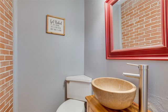 7815 Royal Lane 7815, Dallas, TX 75230