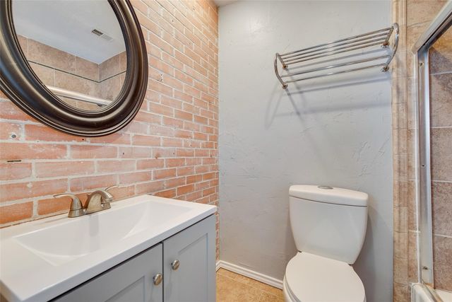 7815 Royal Lane 7815, Dallas, TX 75230
