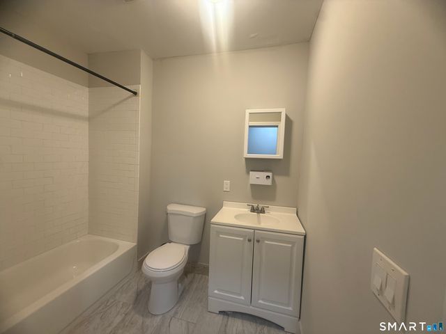 168-170 Kelsey Street, Bridgeport, CT 06607