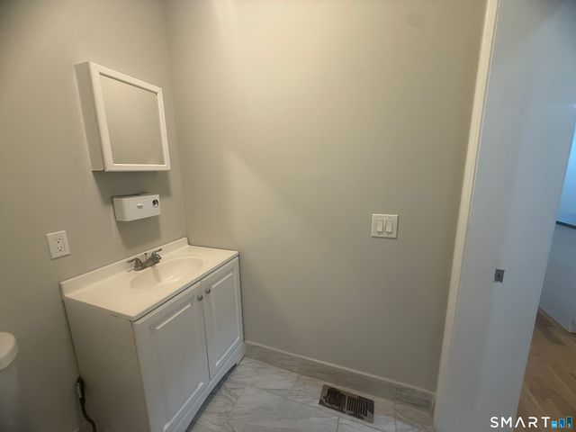 168-170 Kelsey Street, Bridgeport, CT 06607