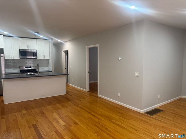 168-170 Kelsey Street, Bridgeport, CT 06607