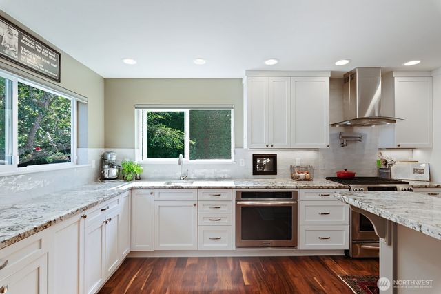 4603 San Juan Avenue, Anacortes, WA 98221