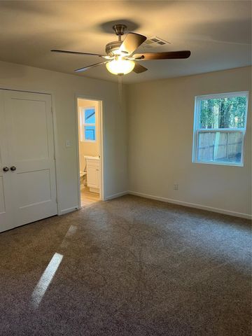 170 Walter Drive, Cleveland, TX 77328