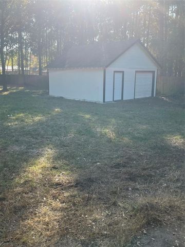 170 Walter Drive, Cleveland, TX 77328