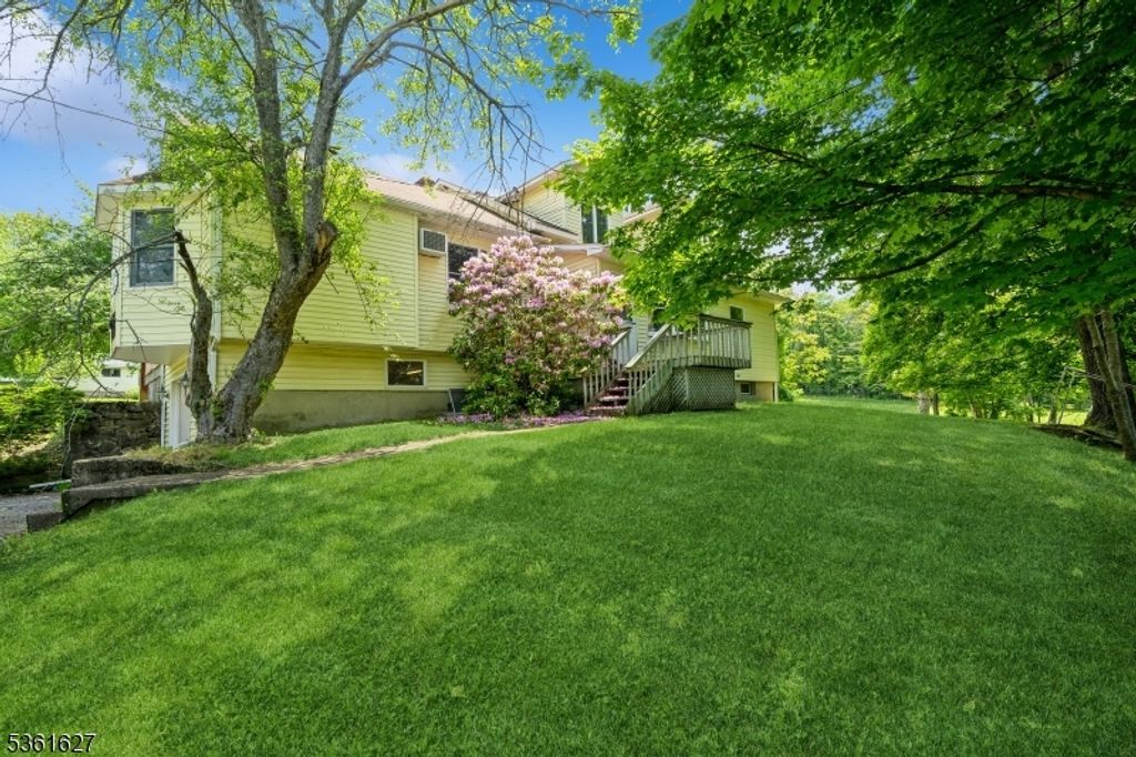 90 Libertyville Rd, Wantage Twp., NJ 07461