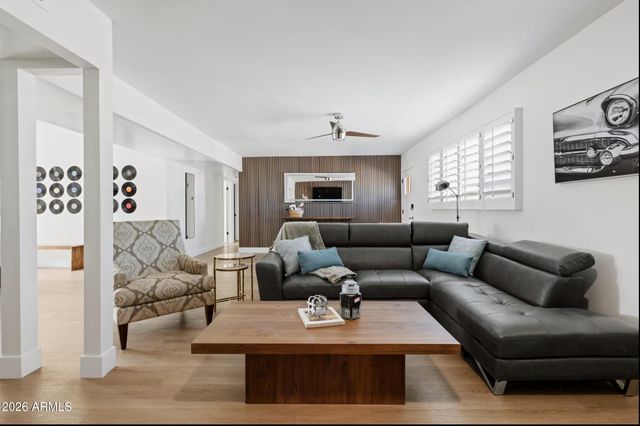 8301 E CRESTWOOD Way, Scottsdale, AZ 85250