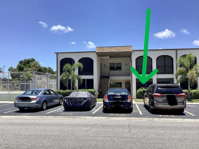 7701 STARKEY ROAD 703, Seminole, FL 33777