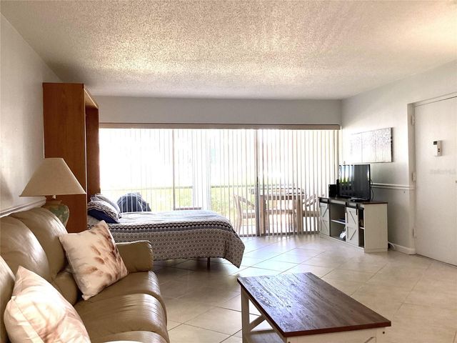 7701 STARKEY ROAD 703, Seminole, FL 33777